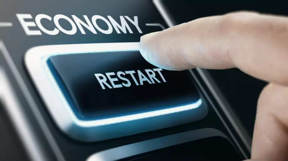 Икономиката има два варианта за съживяване след кризата