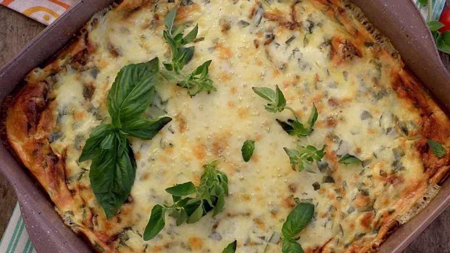 Фритата с тиквички и лук