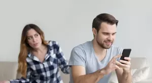 9 знака, че партньорът ви изневерява