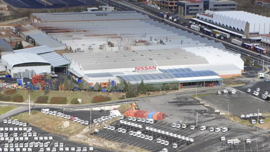 Nissan закрива най-големия си завод в Европа