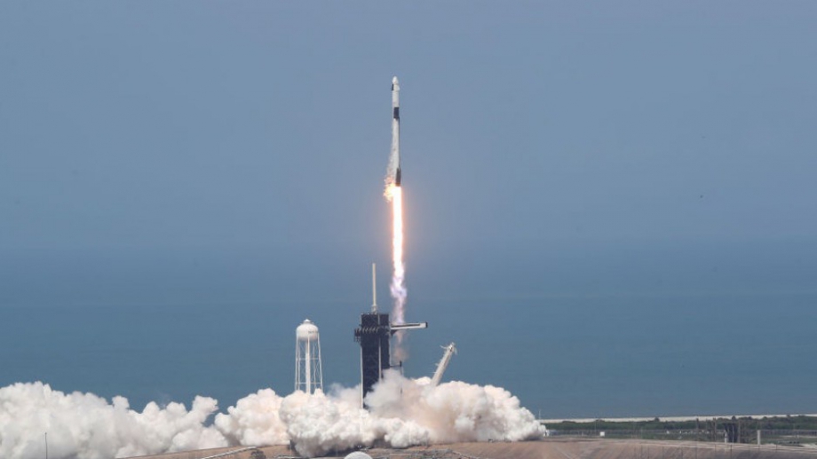 изстреля ракета носител с 60 микросателита Starlink предаде ТАСС Пускът