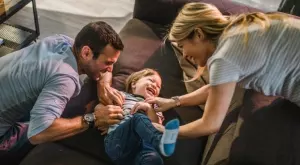  {{ otherArticle[0].article.title }} 