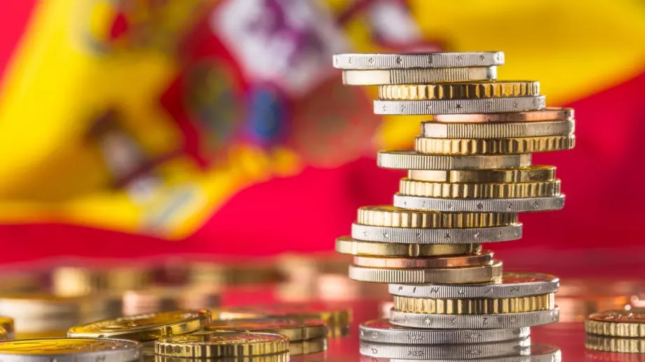 Испания вдига минималната заплата със задна дата