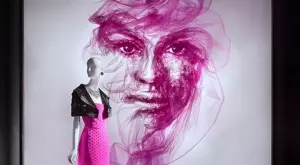 Впечатляващи портрети от тюл (СНИМКИ)