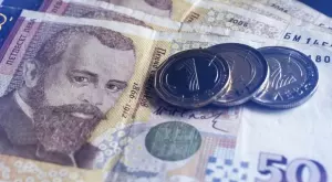  {{ otherArticle[0].article.title }} 