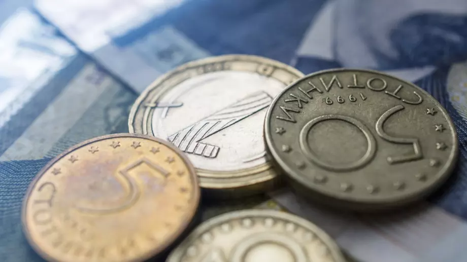 Средният осигурителен доход нарасна с близо 135 лева за година