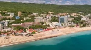 В 4 от 10 проверени обекта по Черноморието има данъчно нарушение