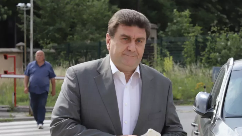 Валентин Златев напусна Лукойл