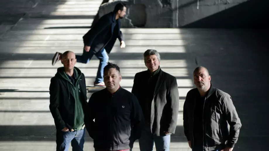 „Гений“ на ОСТАВА в анимиран видео клип