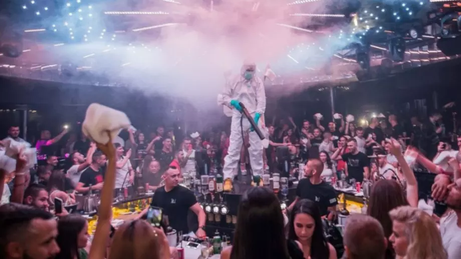 Голямото корона парти в Благоевград - краят на надеждите, че вирусът ни е променил