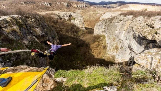 Сезонът на бънджи скоковете е вече тук!