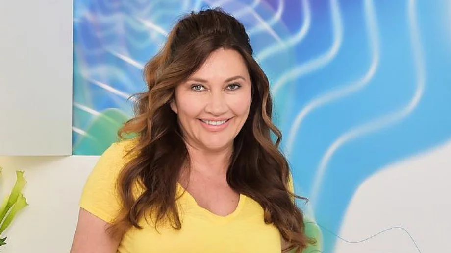 4 трика за сияйна кожа от дерматолога на Хали Бери