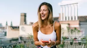 Смях: Как да четем обявите за запознанства