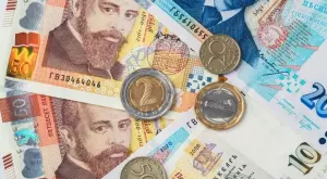 Обявиха кога дават по-високите пенсии за декември