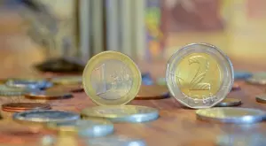 България може да се забави с приемането на еврото, твърди рейтингова агенция