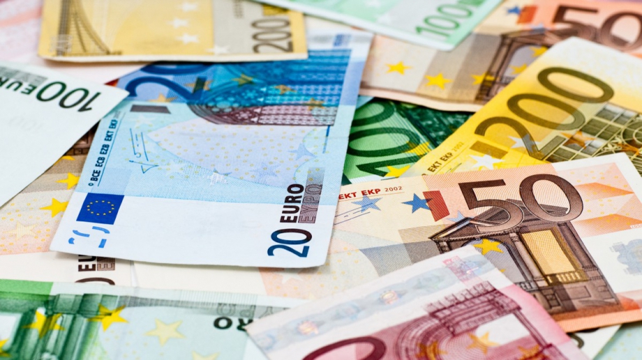 1200 евро месечен безусловен базов доход в продължение на 3