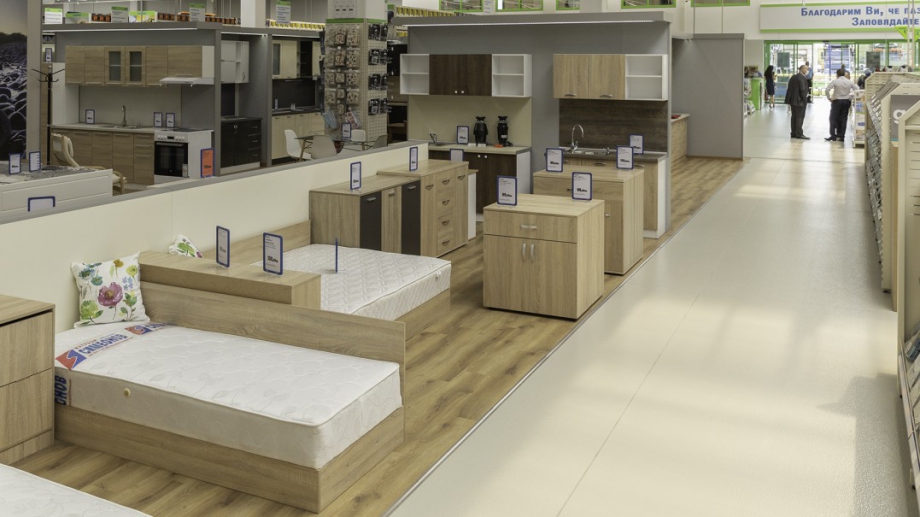 Големите нехранителни магазини които се разпростират на площ над 300