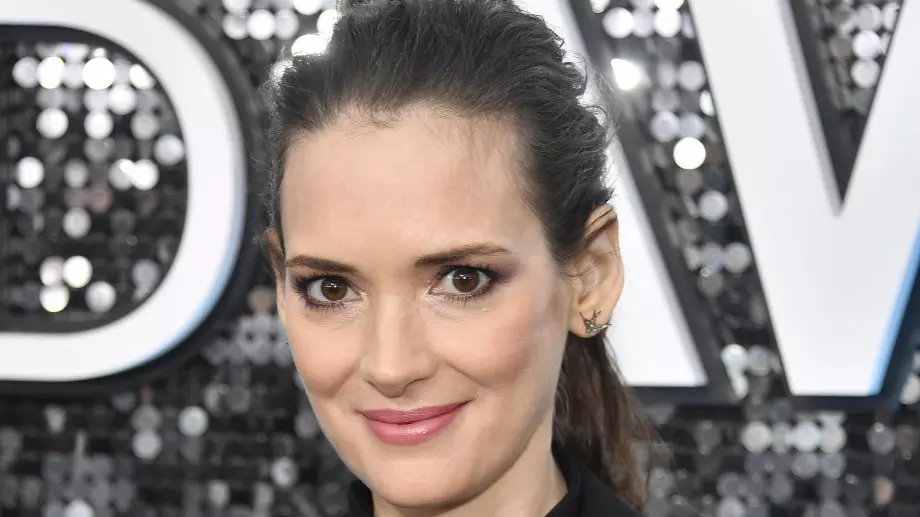 Уинона Райдър: Джони Деп не е насилник 