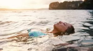 Обръщам се назад, за да продължа