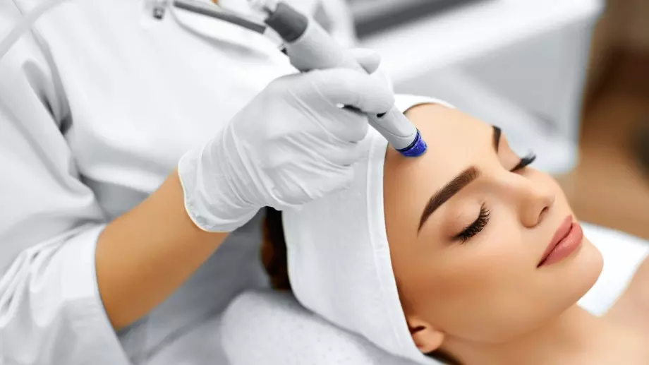 Чиста и красива кожа цяла година на супер цена