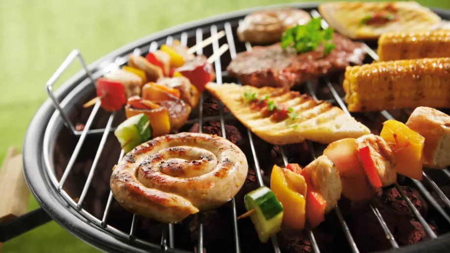 Нещо горещо, нещо студено и нещо ледено