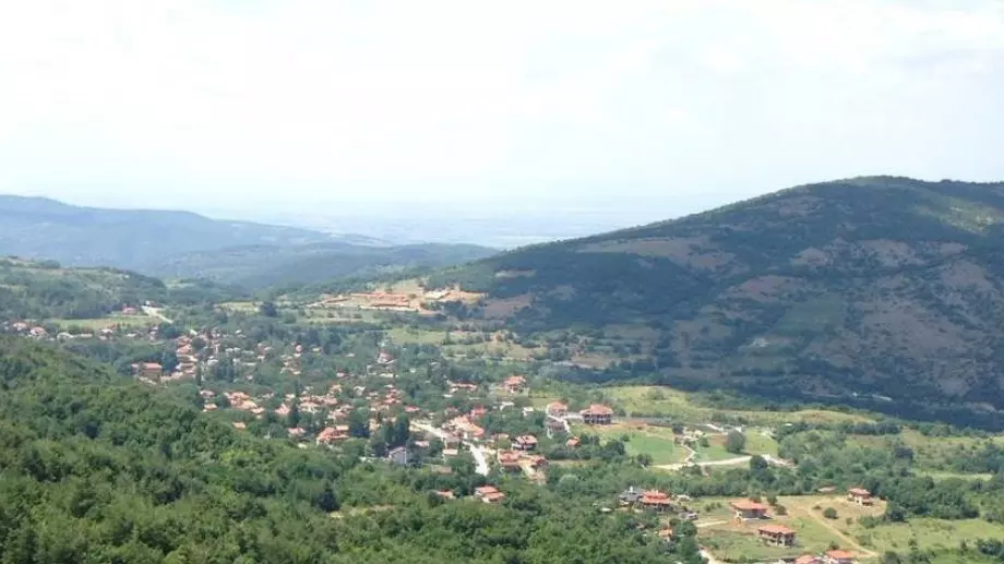 Стихотворение за 7 май 2023