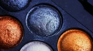 Сенки за очи - 5 нестандартни приложения