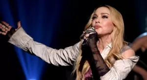 Няма да повярвате, че това е Мадона (СНИМКИ)