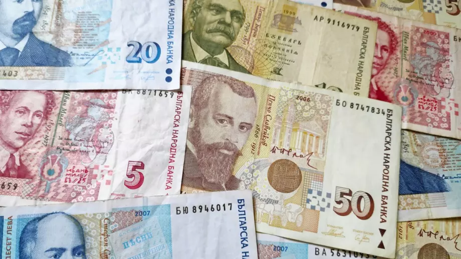 НАП отпусна 480 000 лв. финансова помощ на фирмите