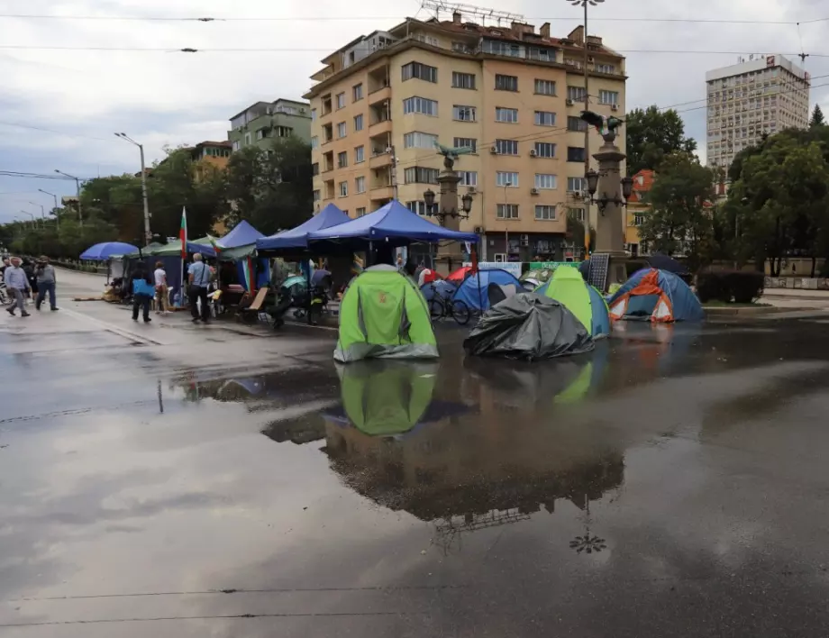 Сигнал от "Орлов мост": Хулигани, видени и на конференцията на ГЕРБ, пробвали провокация