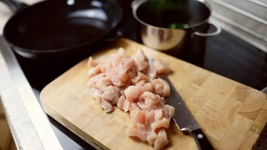 Така ще премахнете цялата "химия" от пилешкото месо 