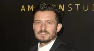 Орландо Блум се срещна с украински семейства в Молдова