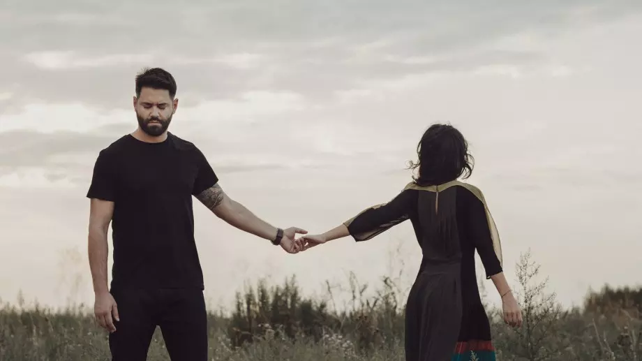 Приключих с лъжливата любов   