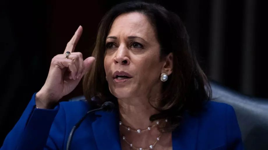 Камала Харис и Vogue заформиха скандал