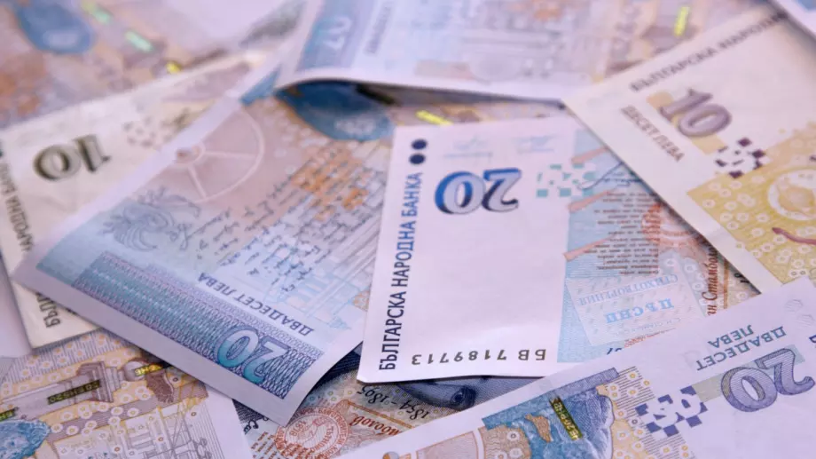 Наследствена пенсия: Кой и кога има право на нея?