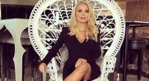 Венета Райкова показа супер тяло по бански (СНИМКИ)