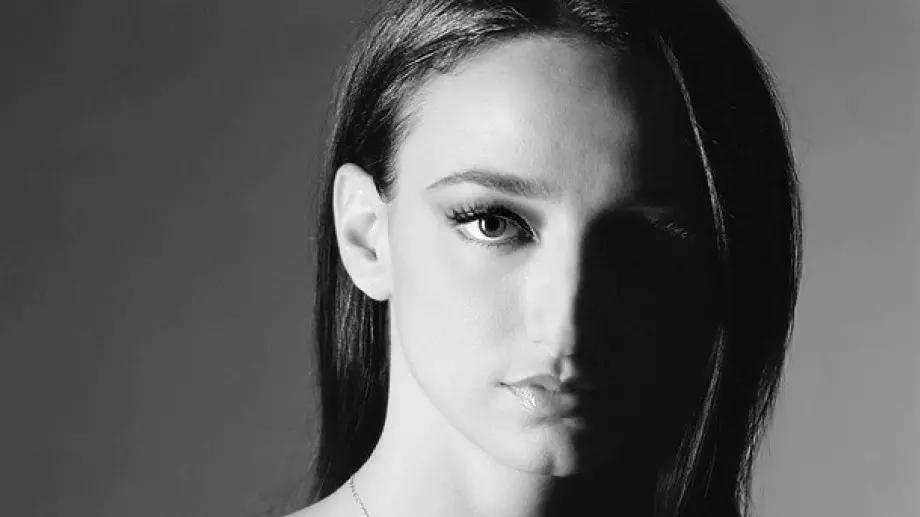 Деси Тенекеджиева осъди Слави Трифонов