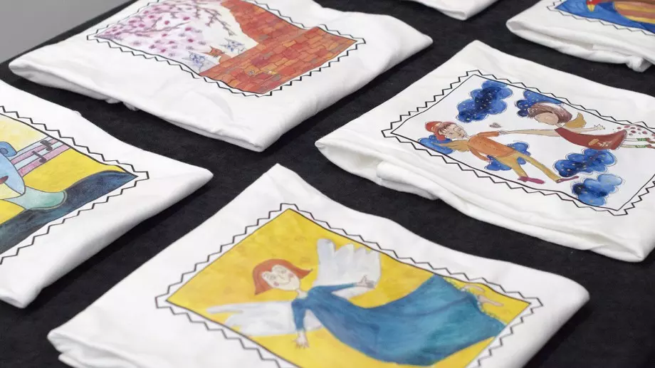 Тениски с кауза в помощ на изоставени деца