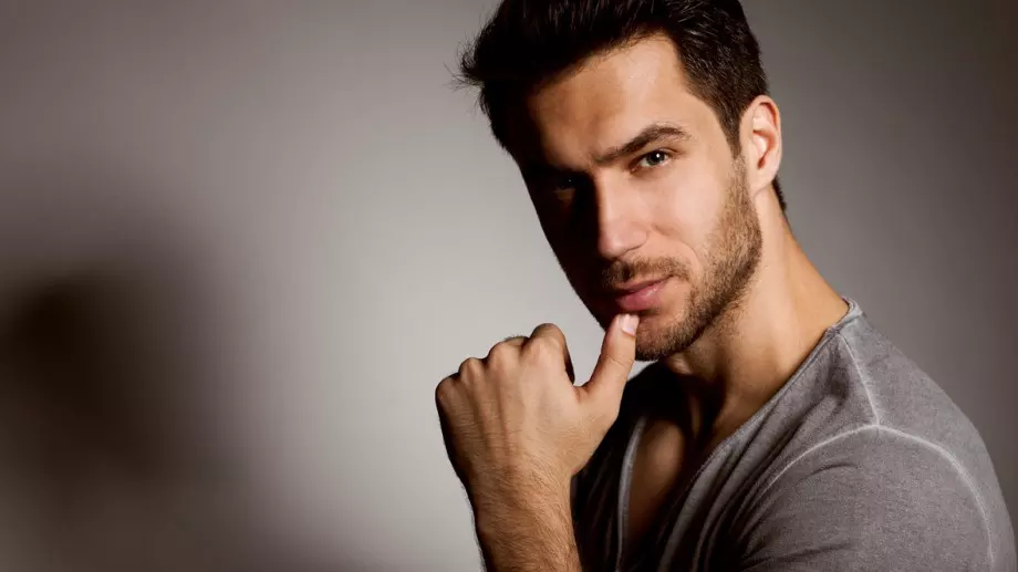 Виц на деня: Прелюбодеец отива да се изповядва