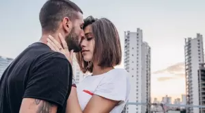 За да бъдем щастливи, трябва да разбираме езика на любовта 