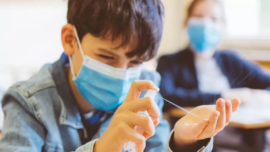 Как учениците да НЕ се заразят с коронавирус