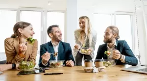 На колко дълга обедна почивка имаме право?