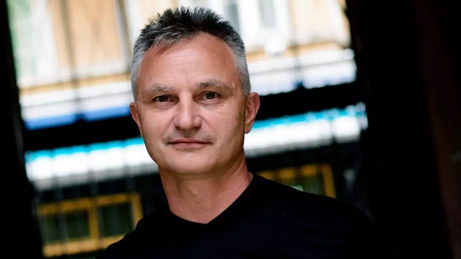 Захари Карабашлиев напуска Народния театър след скандал