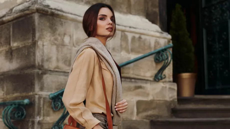 Тя е от онзи тип жени, за които се пишат романи