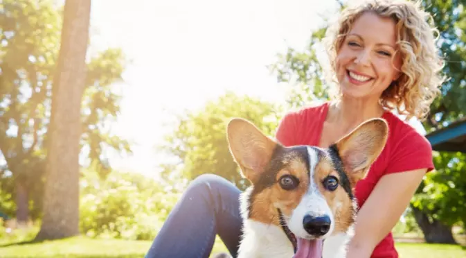 Виц на деня: Девойка отива за хляб