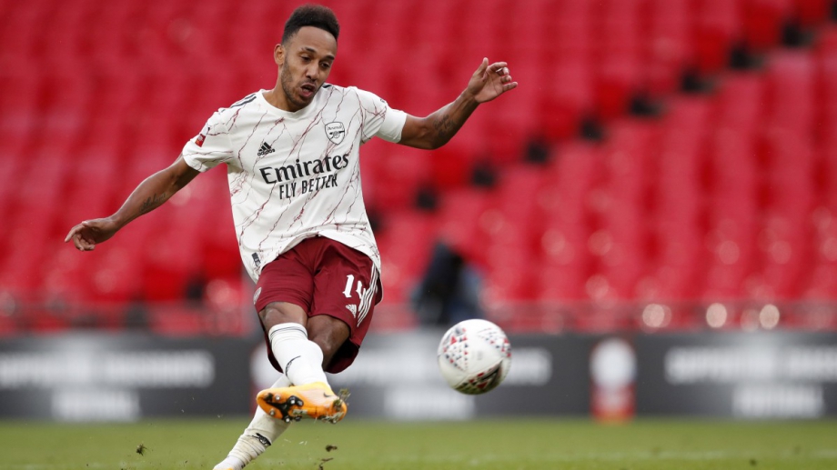 Звездата на Габон и Арсенал страда от последиците на прекарания