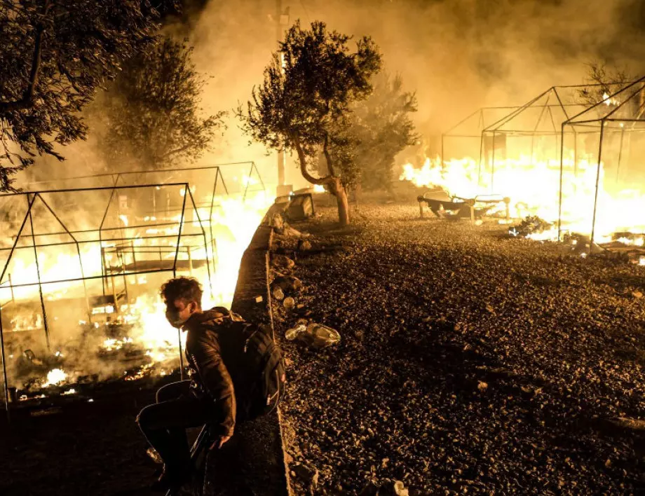 Осигурен е дом за близо 9 000 мигранти от "Мория"