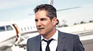  {{ otherArticle[0].article.title }} 