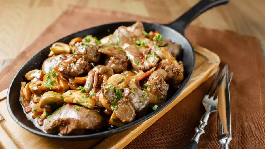 Пилешки дробчета с розе