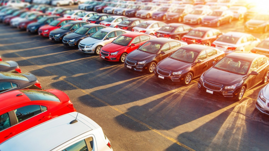 Продажбите на нови автомобили в България през юни нарастват с
